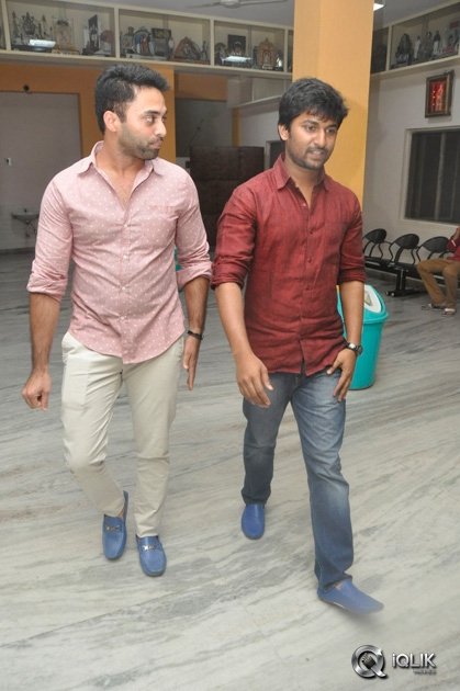 Celebs-at-Janda-Pai-Kapiraju-Movie-Special-Show